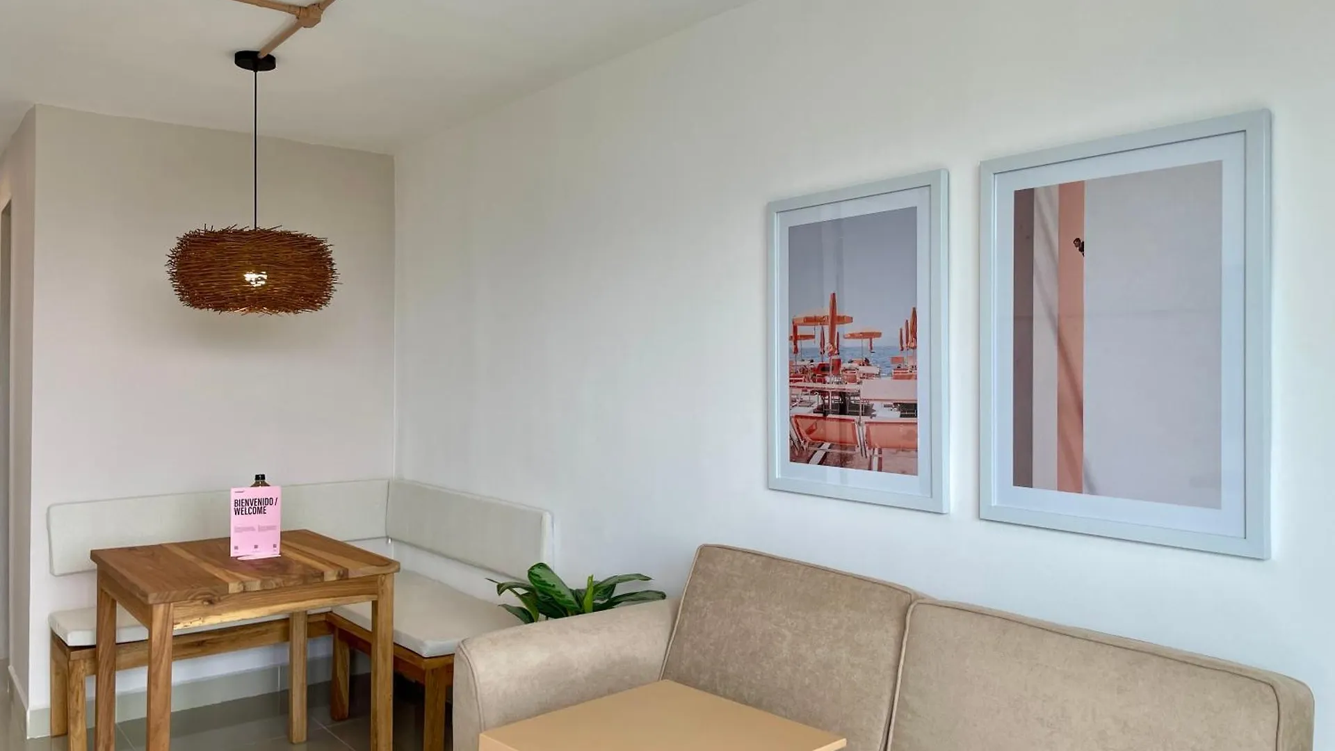 Apartamento Cozy 1Br With Private Terrace In Medellín Colombia